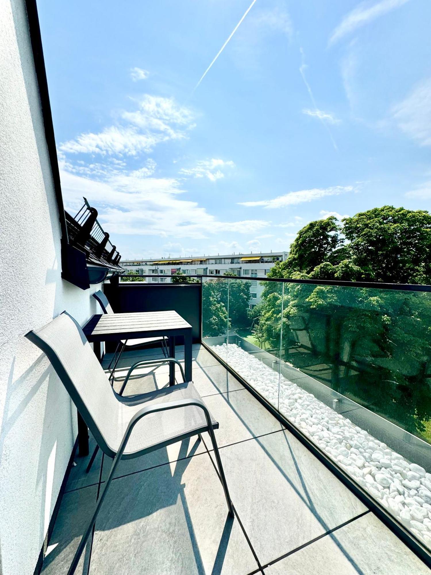 Apartment Mit Balkon Vienna