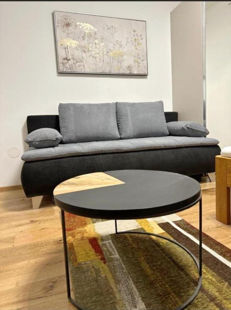 Cozy In Ottakiring Area Apartment *