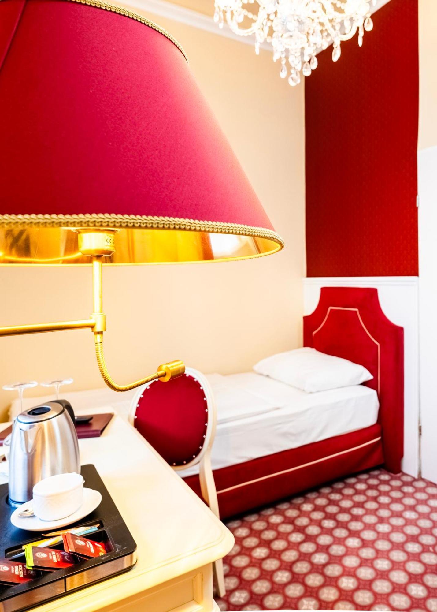 Aviano Boutique Vienna