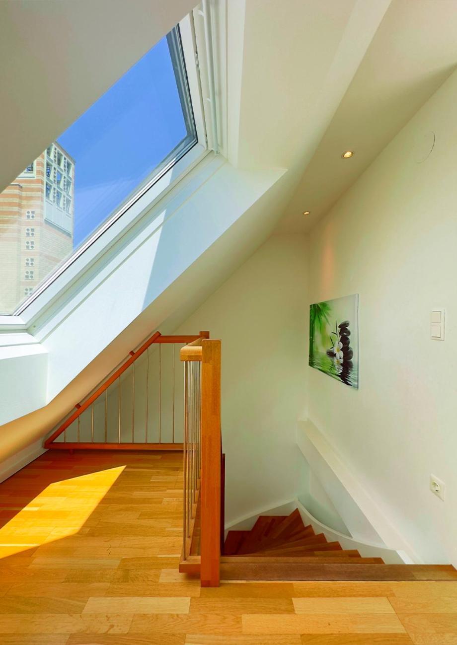Elegant Duplex Danube Canal Appartamento