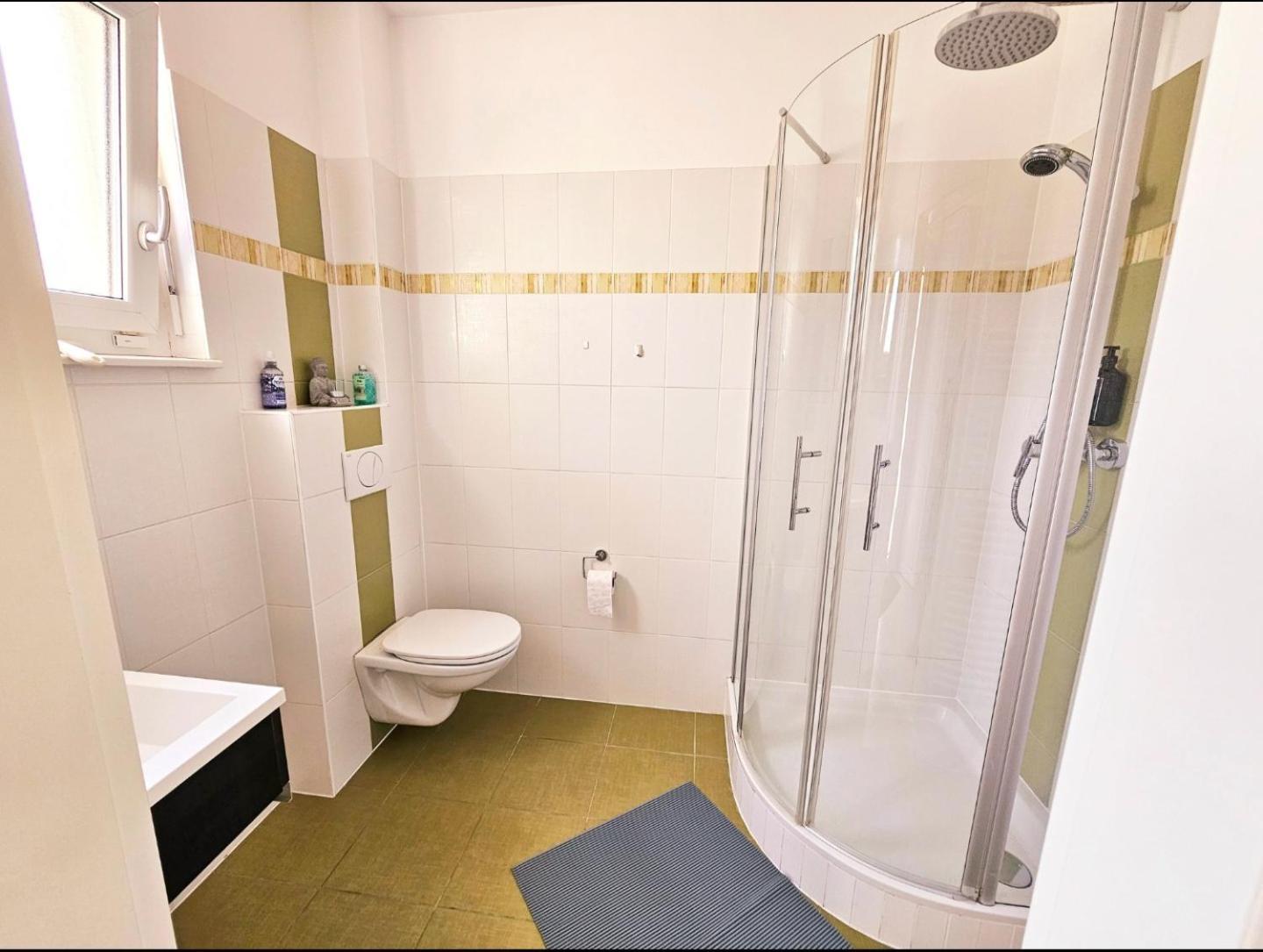 With Pool - Big Garden - Barbecue - Free Parking Villa Vienna