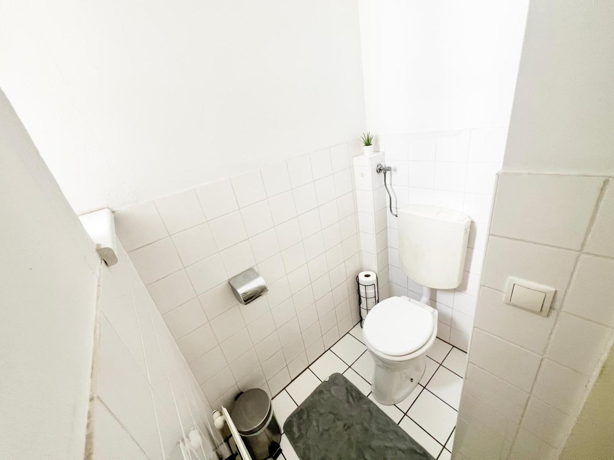 Apartment 4-bedroom In Central Location In Hipp 3rd District *