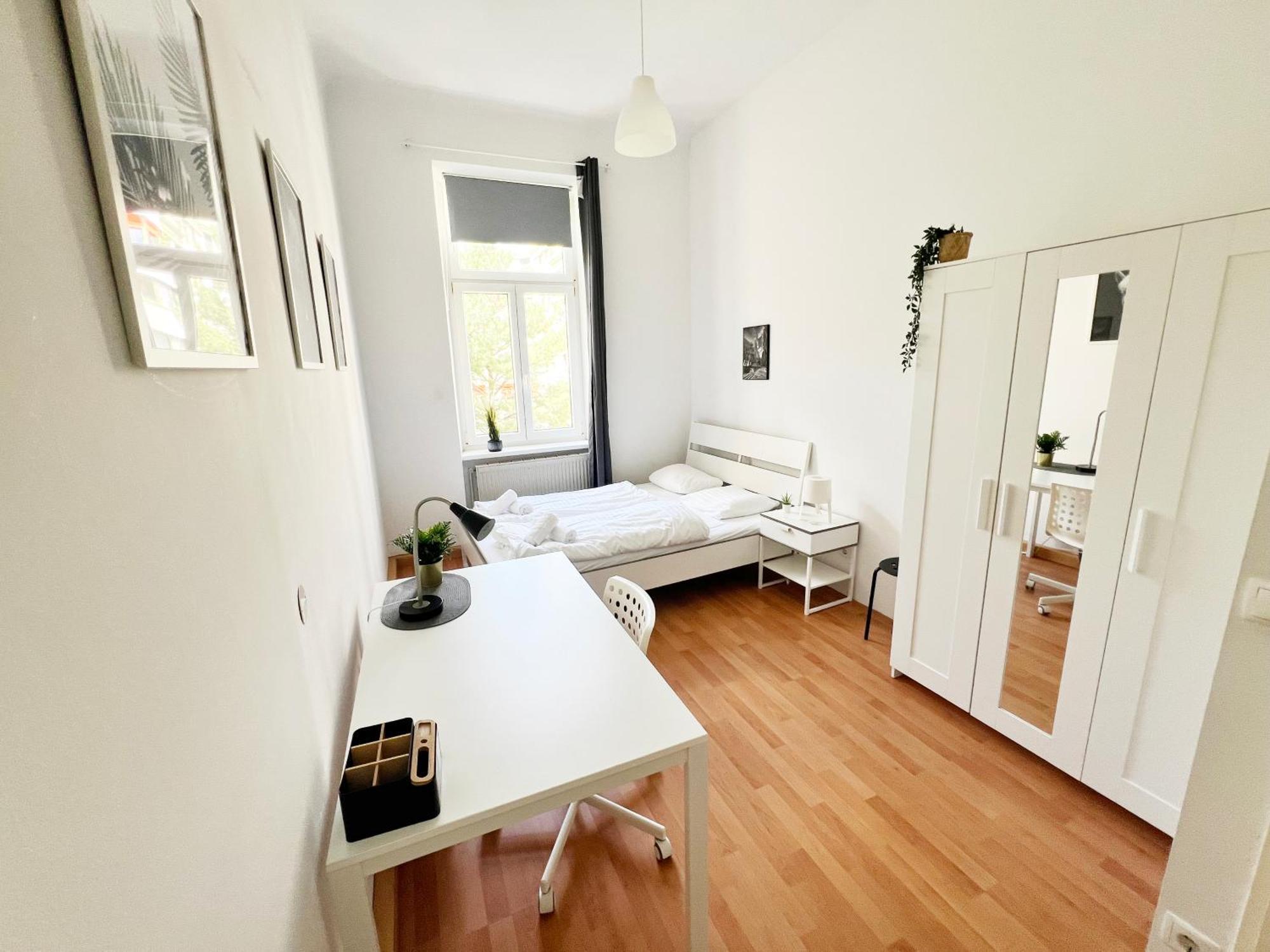 4-bedroom In Central Location In Hipp 3rd District Vienna