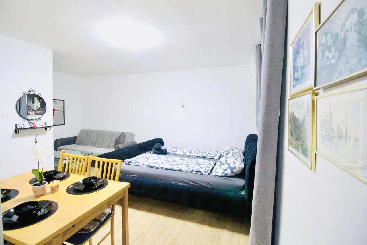 Modern In Millennium Area Apartment Vienna