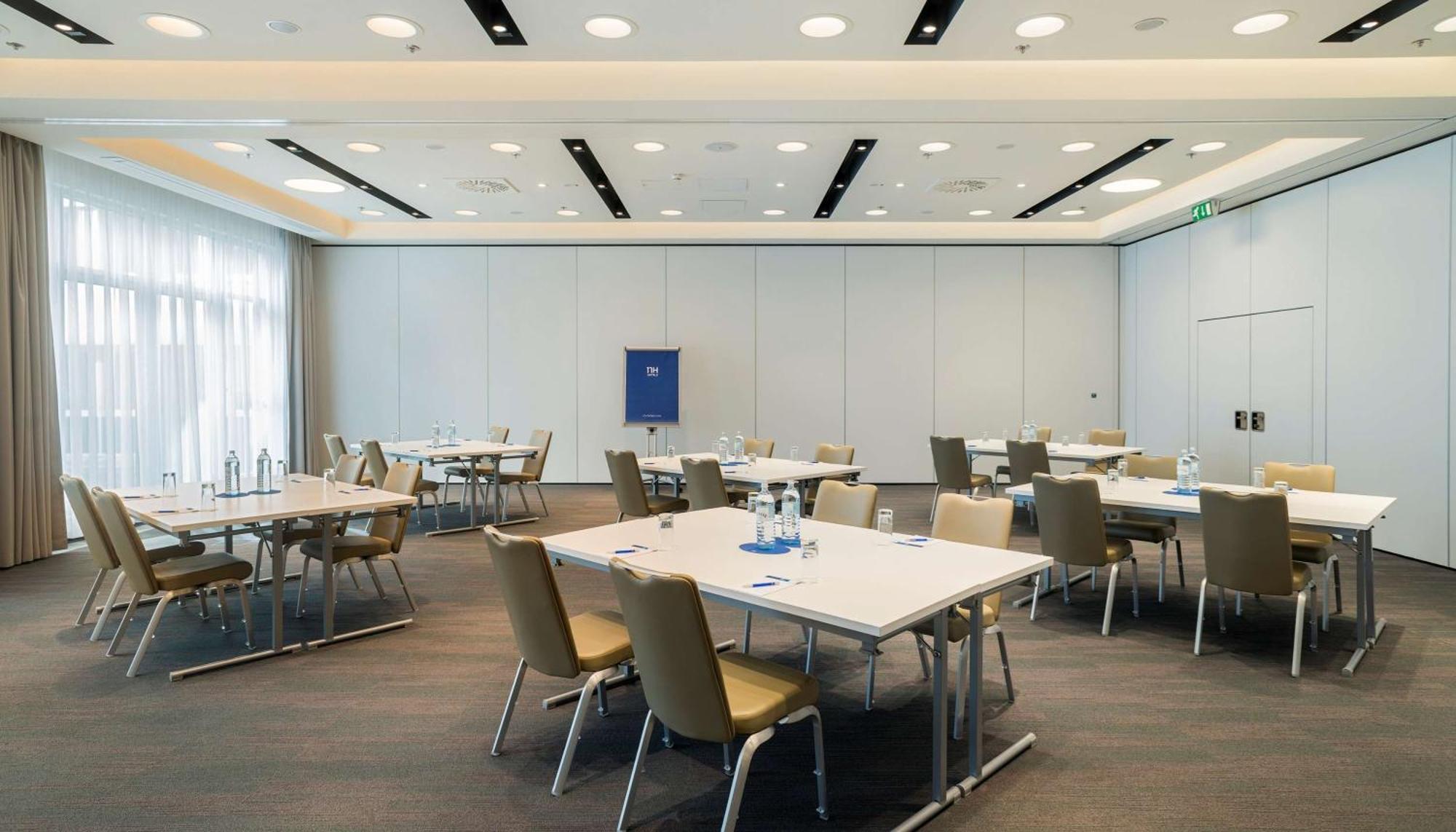 Nh Danube Hotel Vienna