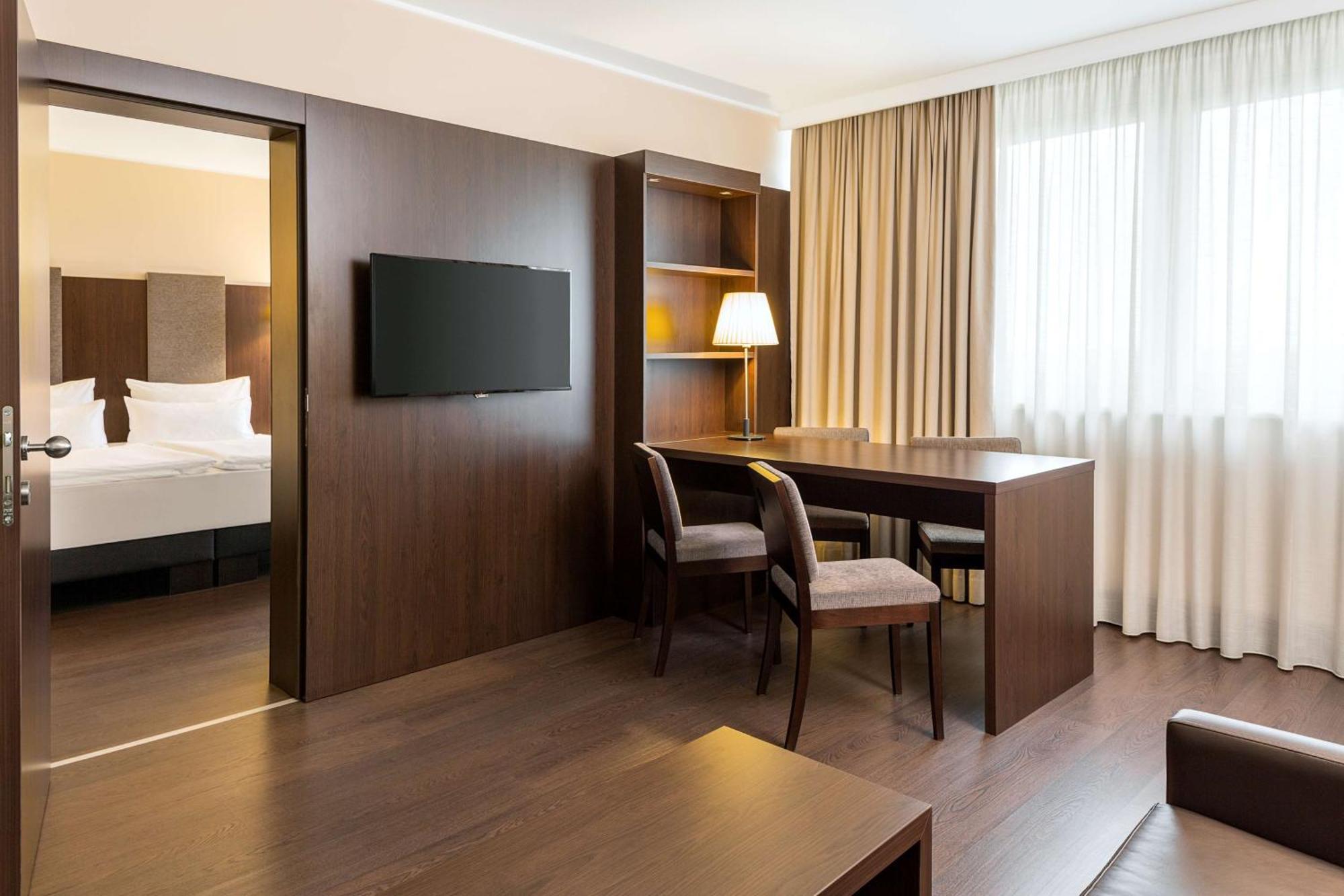 Nh Danube 4* Vienna