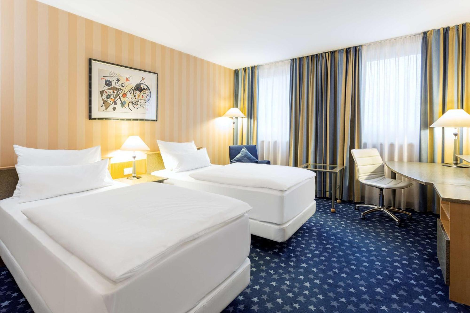 Nh Danube 4*