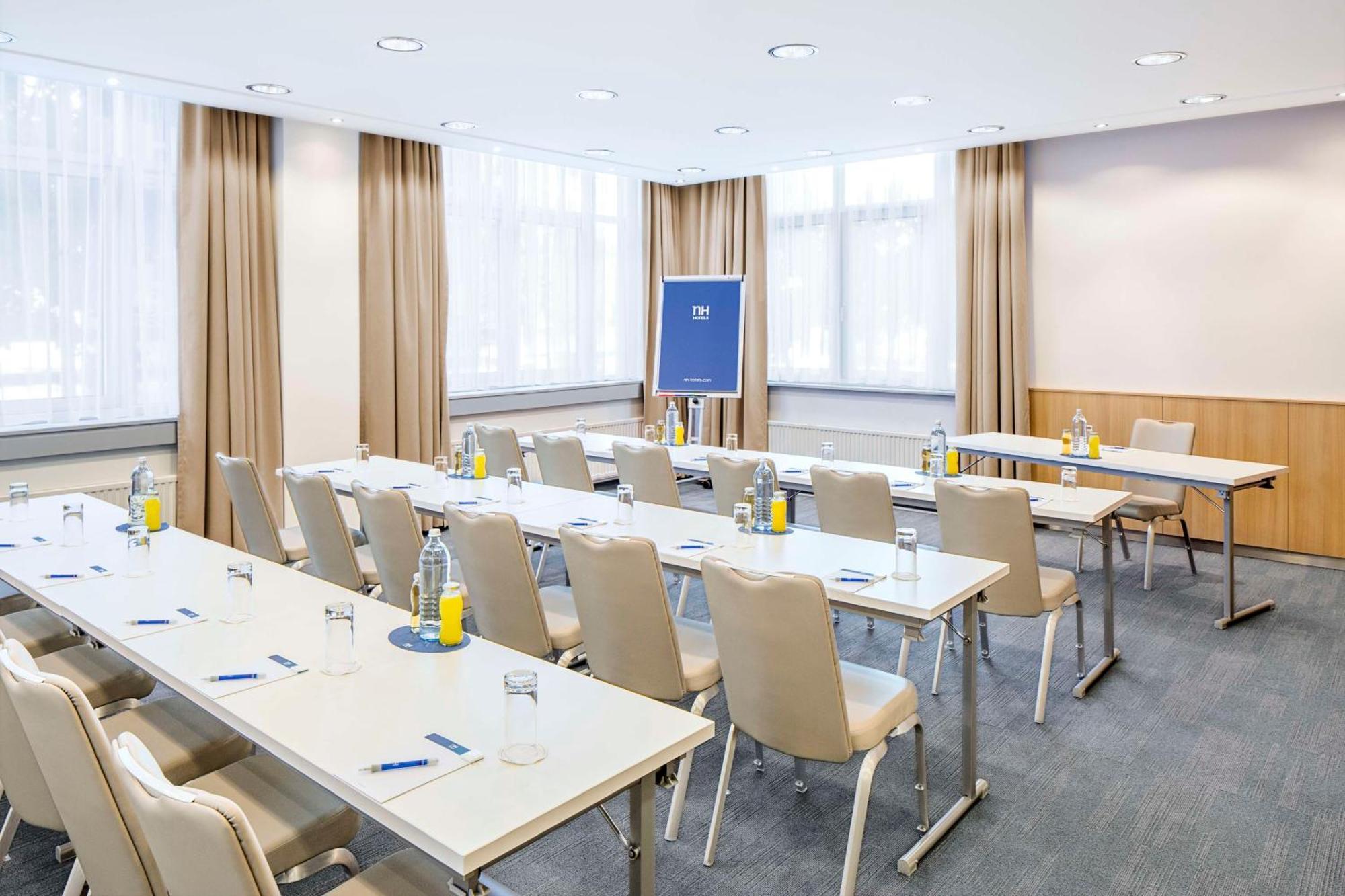 Nh Danube Hotel 4*