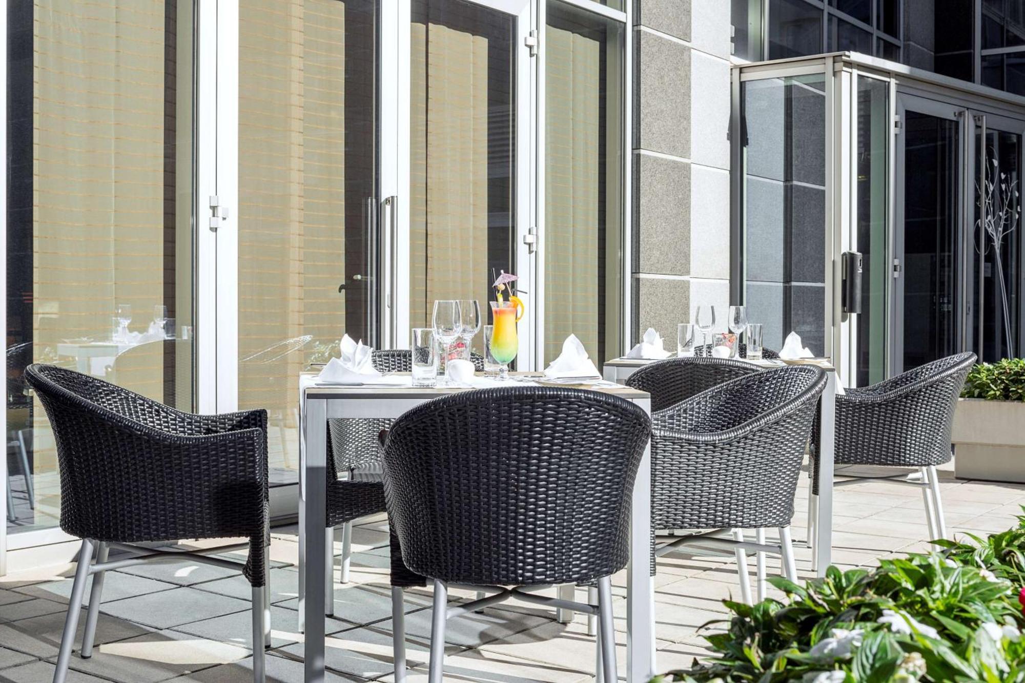 Nh Danube Hotel 4*