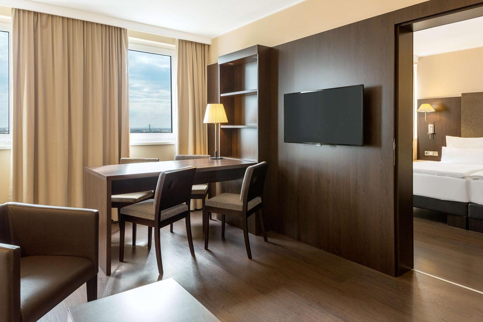 Nh Danube 4*