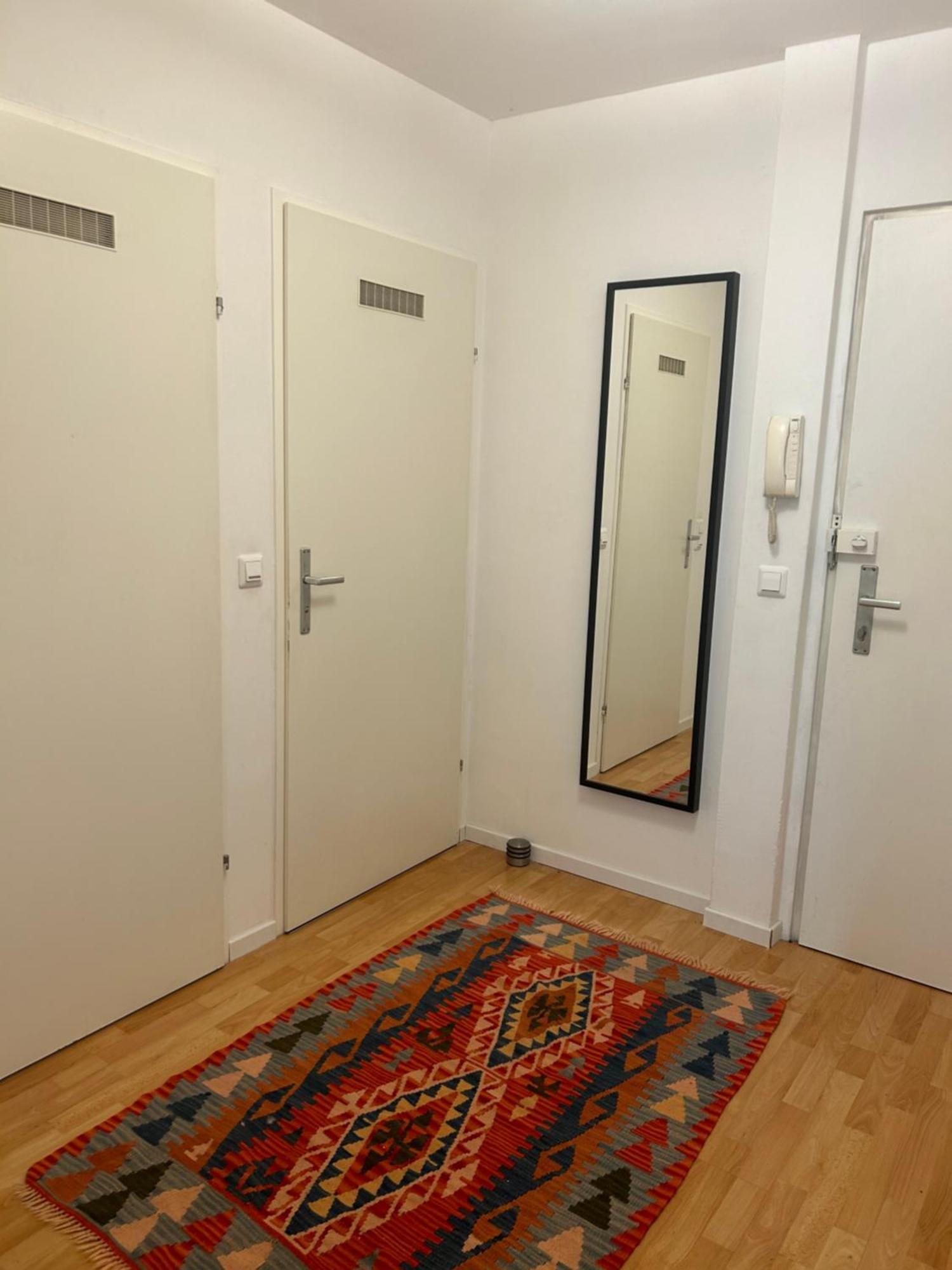 Apartment Mit Logia Und Kleinen Garten In Zentraler Lage 2 Vienna