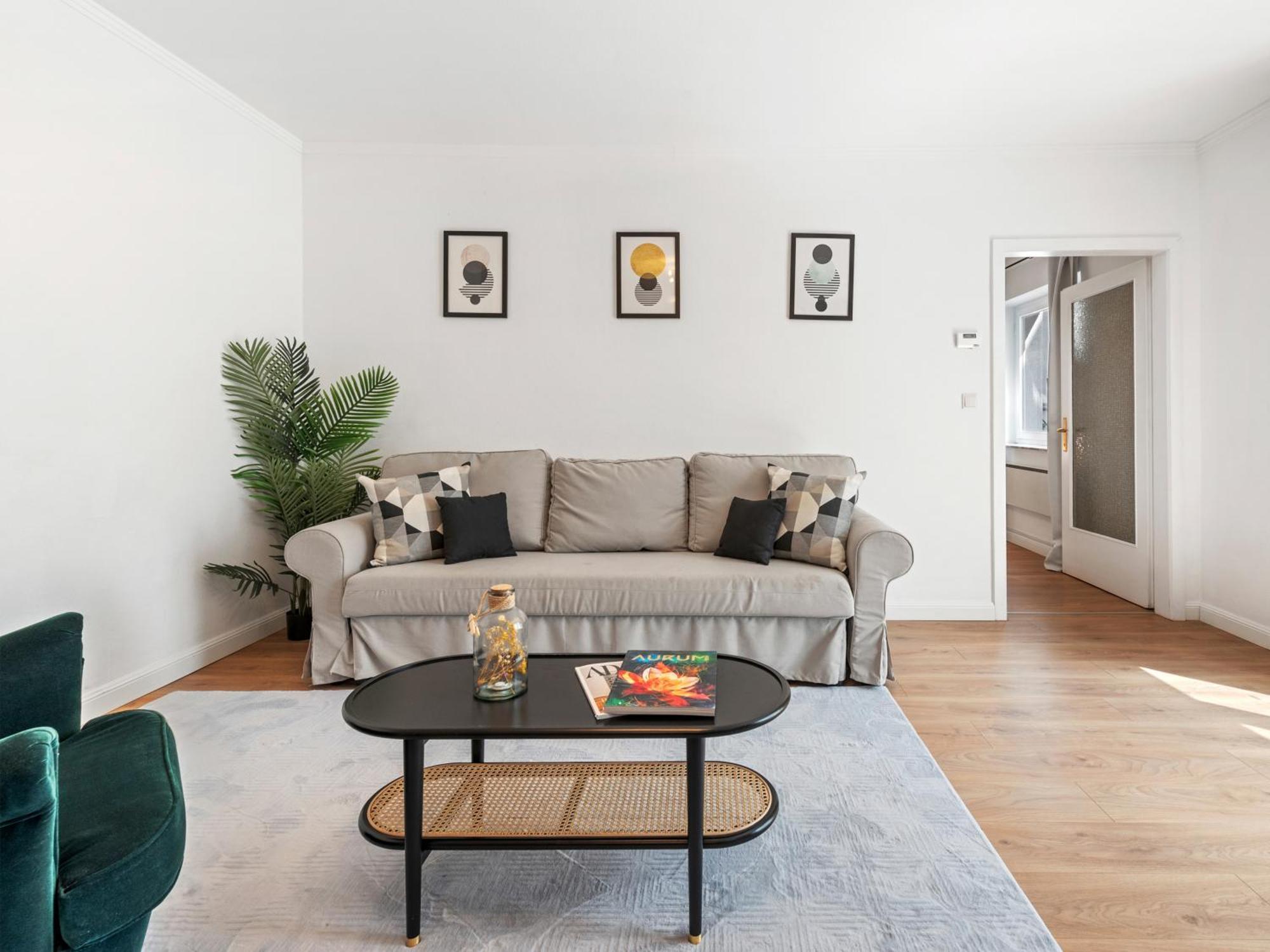 Sky9 District 18 Apartment *