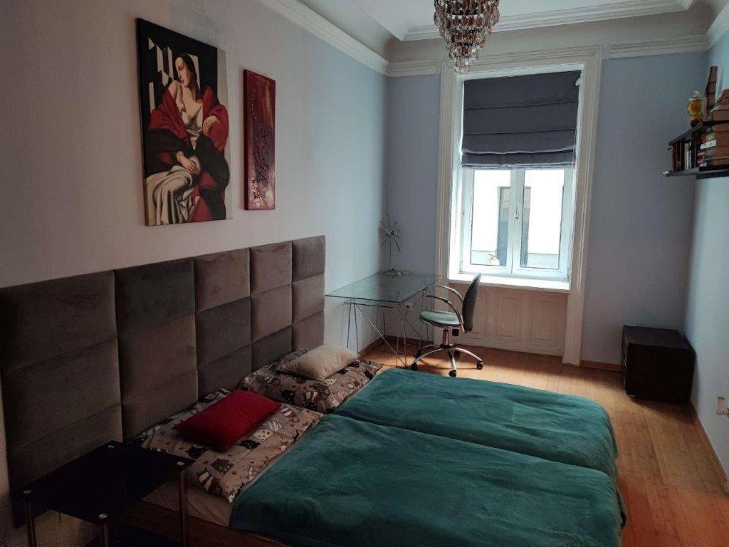 Apartment With Unique 40m2 Garden & Self Check In