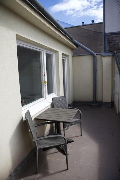 Rooftop With Balcony & Ac