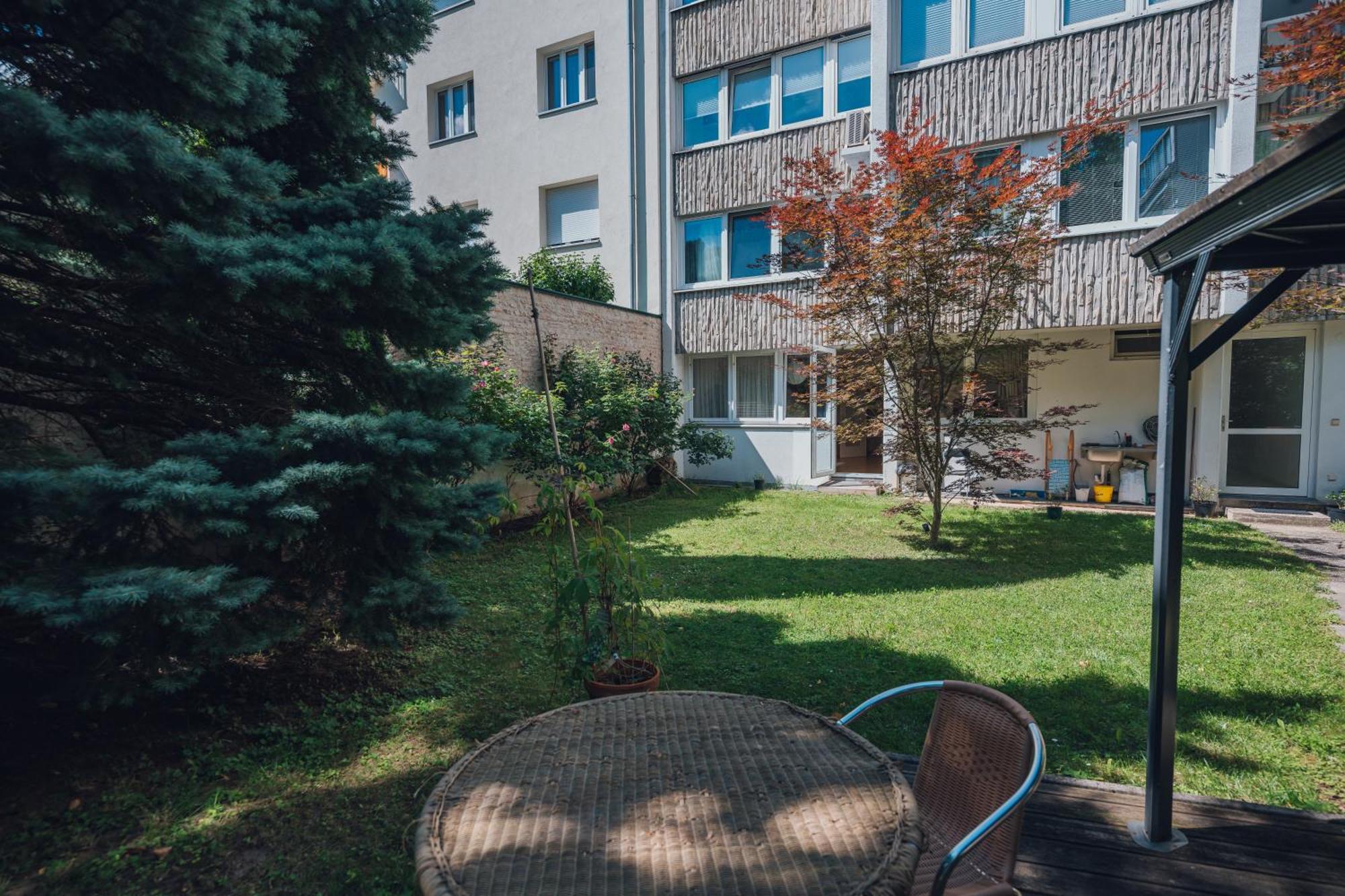 Bezauberndes Mit Privatem Garten Apartment Vienna