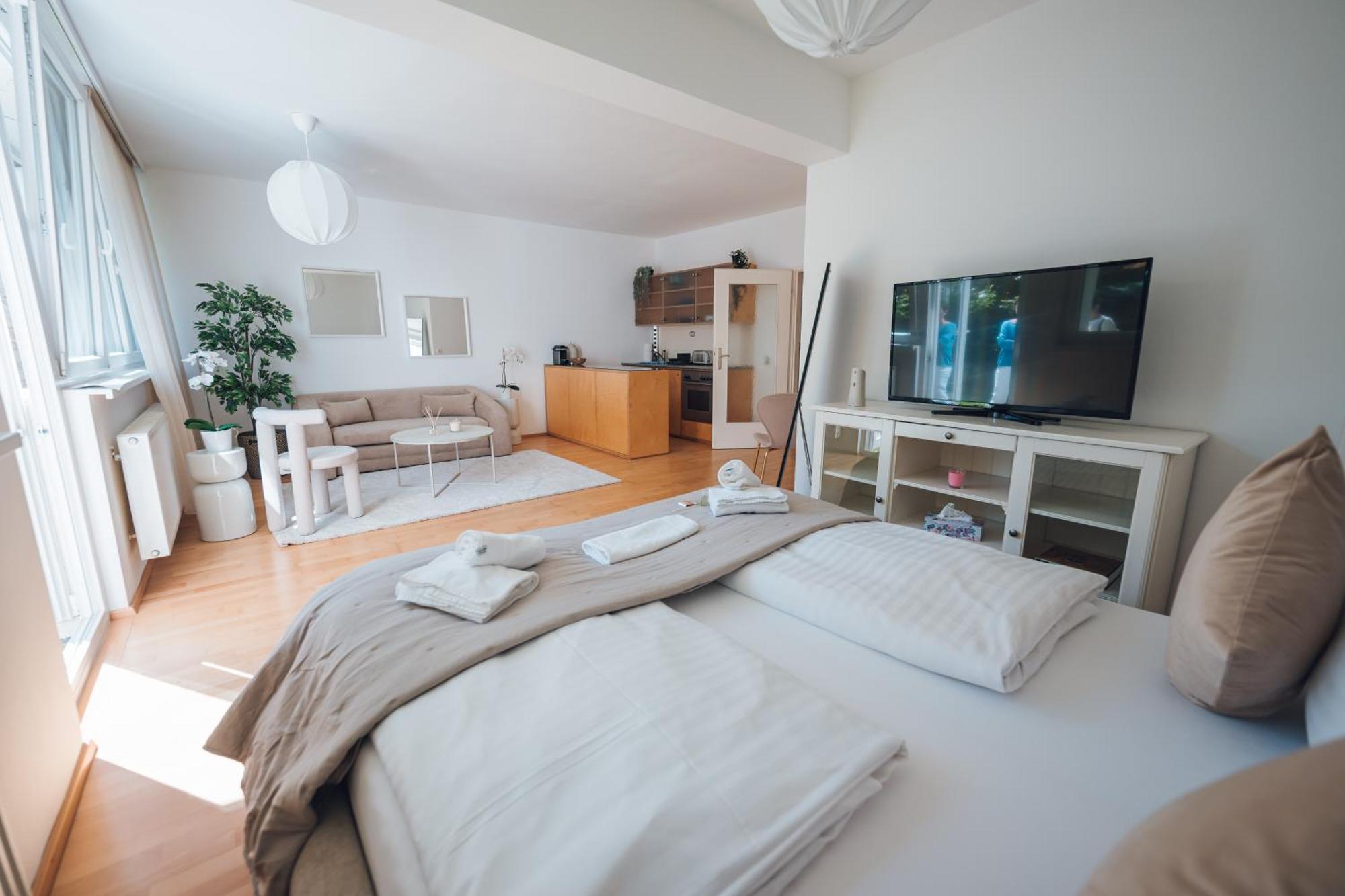 Bezauberndes Mit Privatem Garten Apartment *