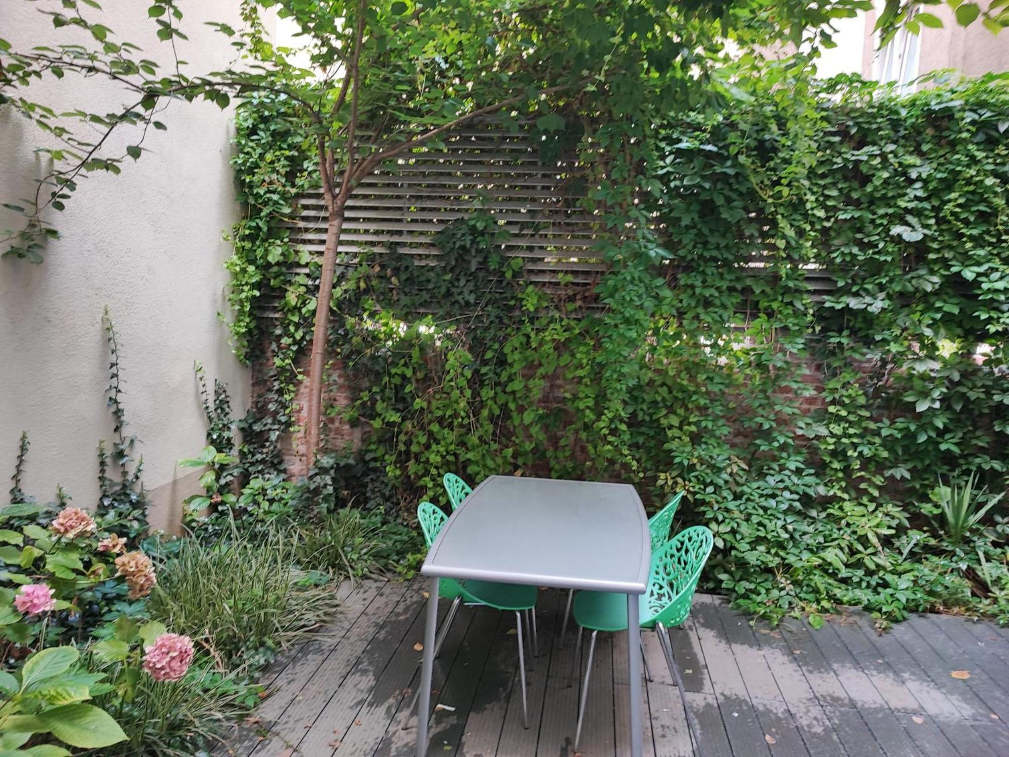Apartment With Unique 40m2 Garden & Self Check In Vienna