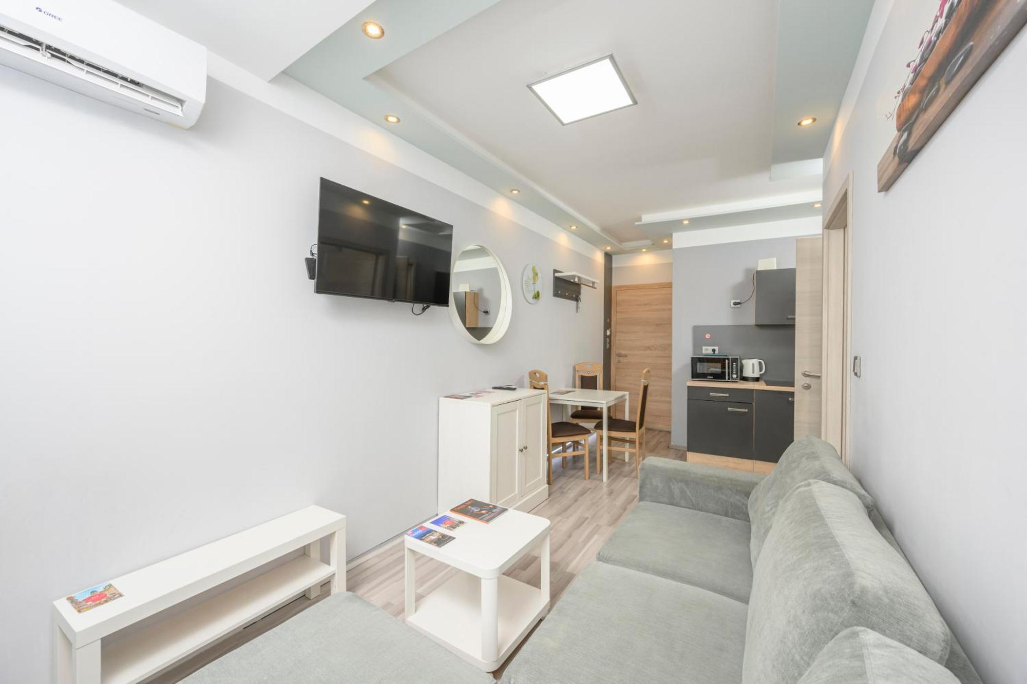 Aparthotel Elegance Palais Palffy 4*