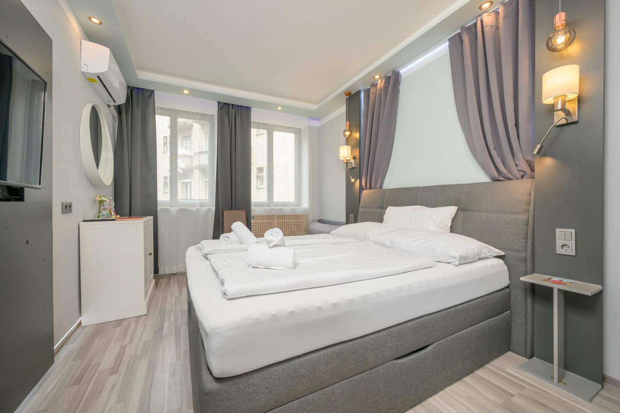 Elegance Palais Palffy 4*