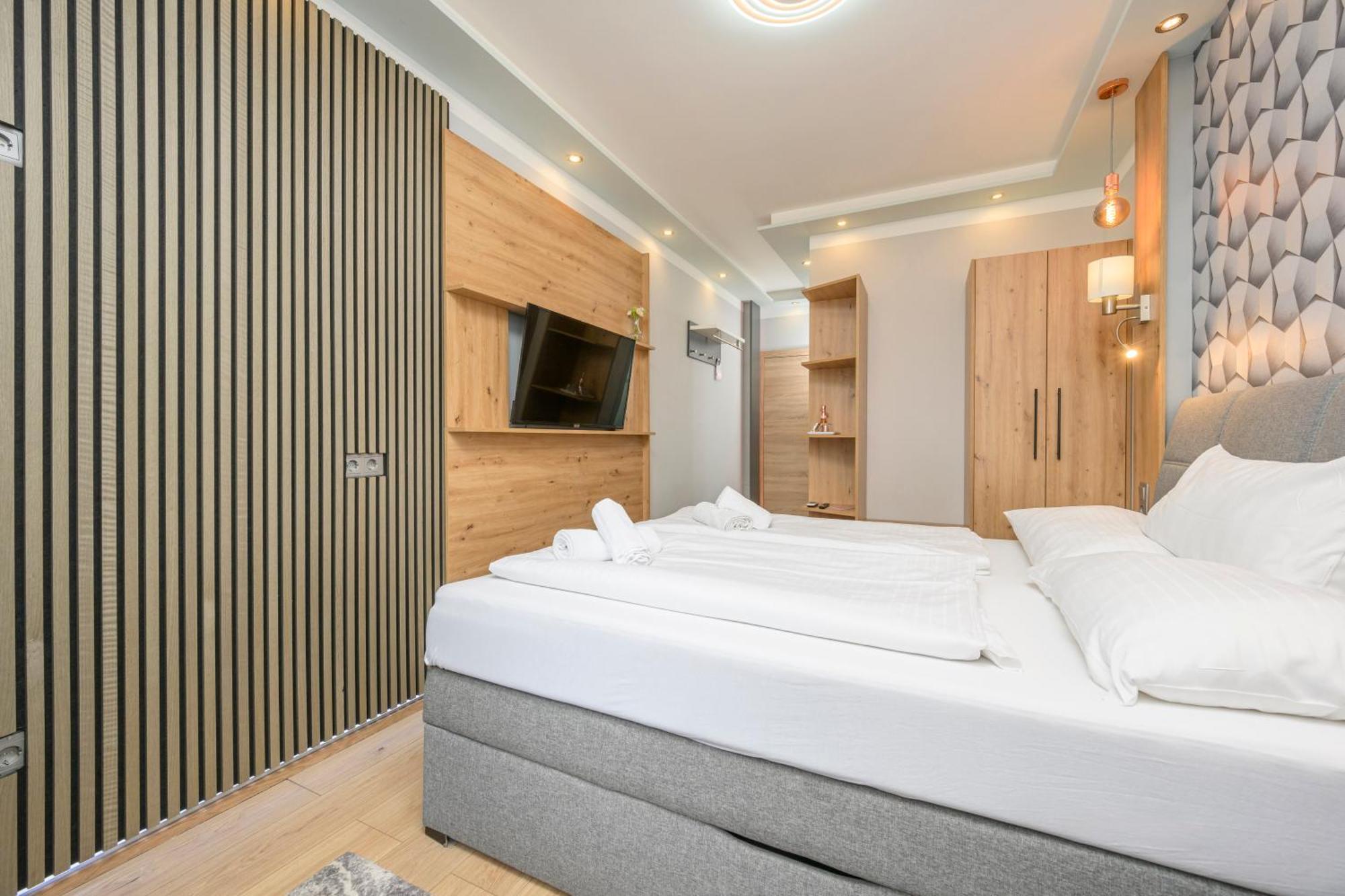 Elegance Palais Palffy 4*