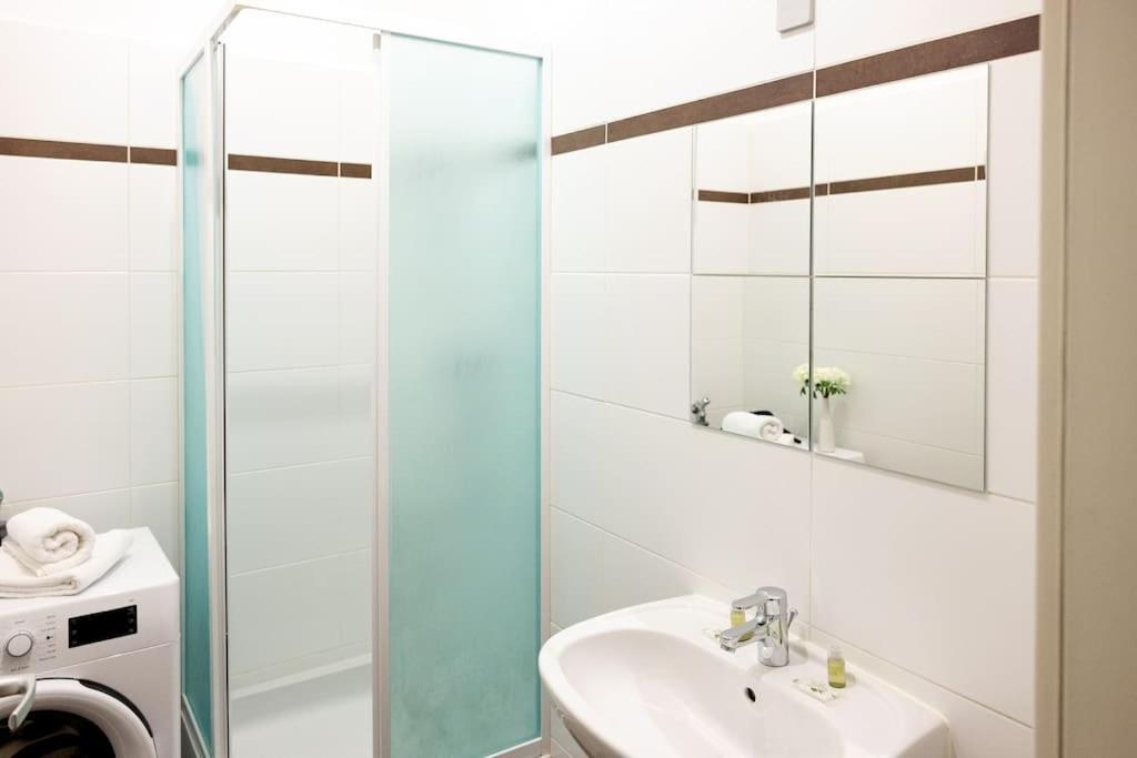 Stylish With Free Parking Apartment Vienna