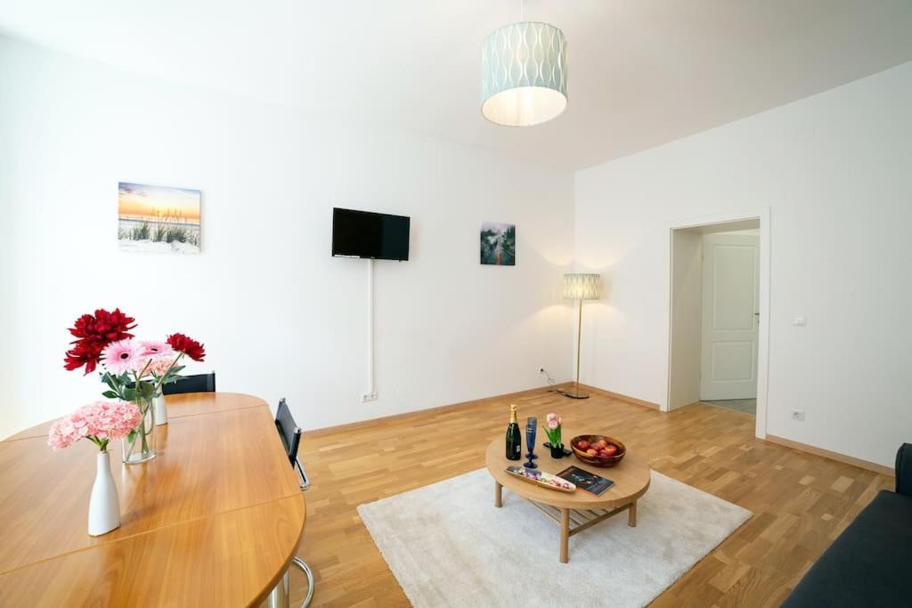 Apartment Stylish With Free Parking