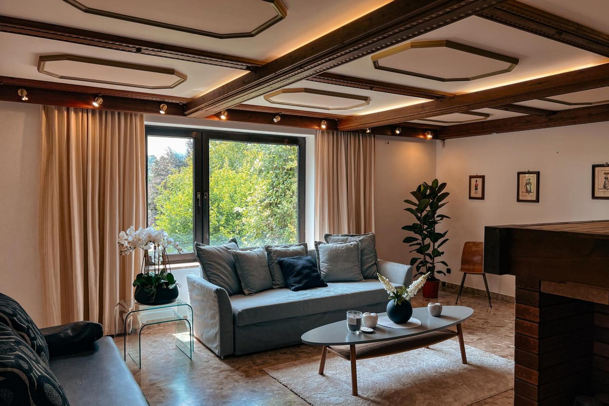Big Quiet With Garden And Pool Villa
