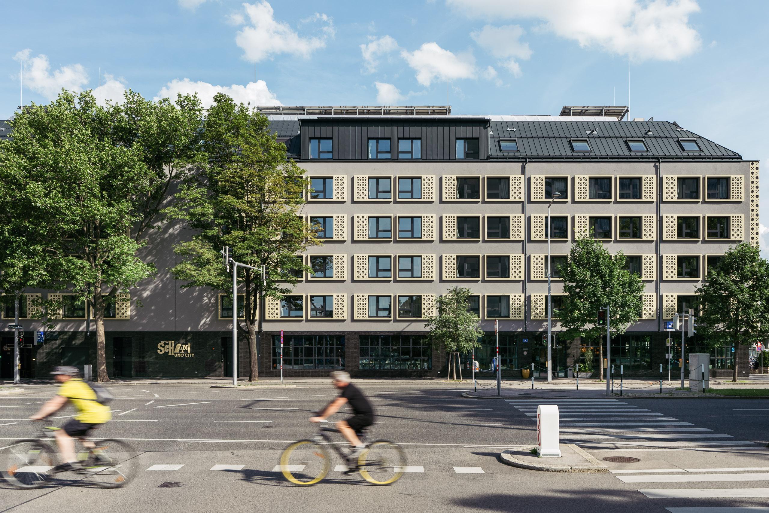 Schani Uno Hotel