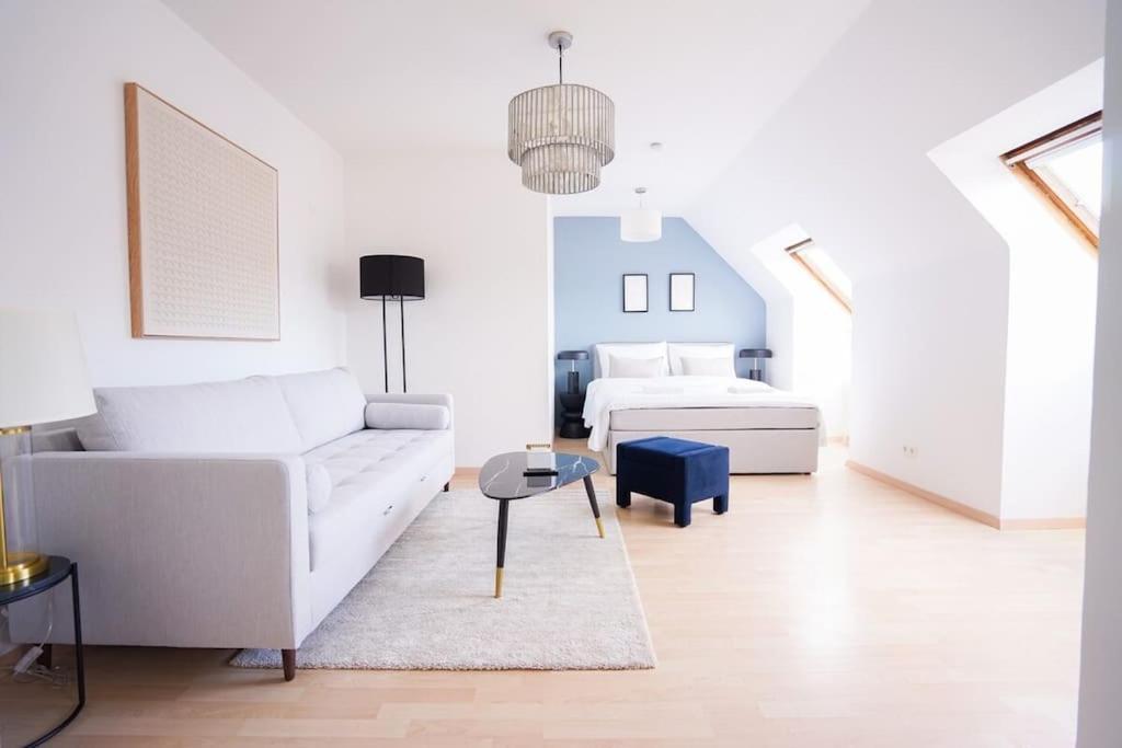 Astonishing In The Heart Of Apartment *