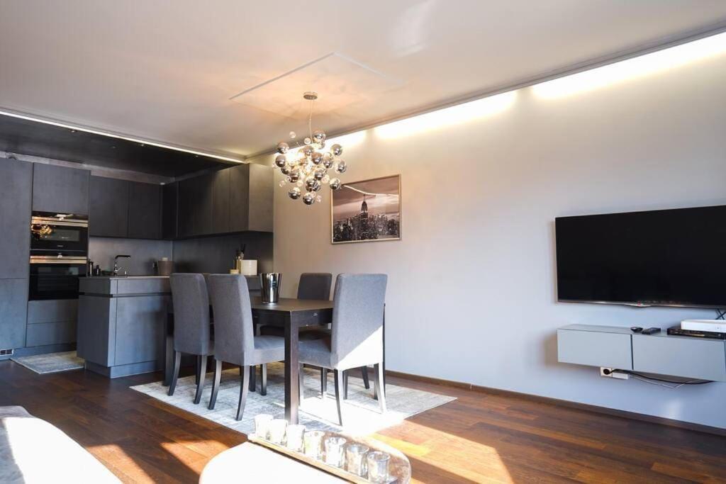 Apartment Stunning High-end 2 Bedroom Near Center Vienna