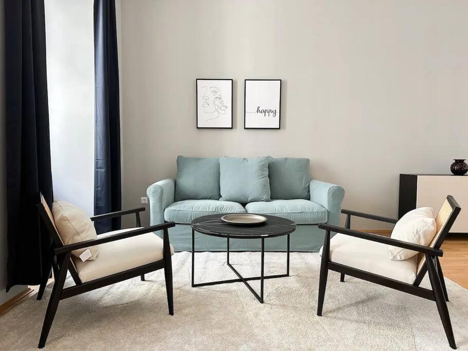 Apartment High End Long