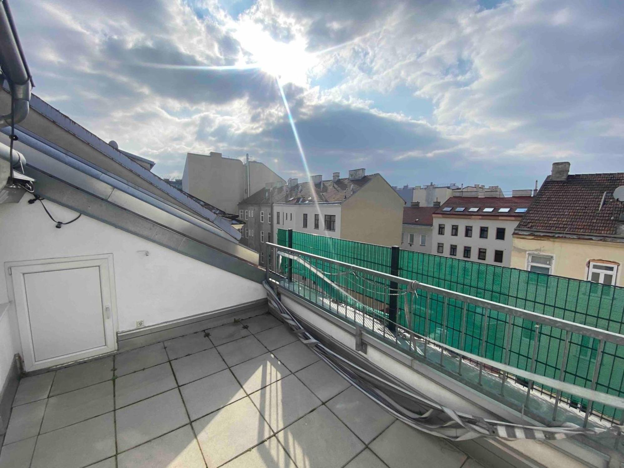Apartment Luxury Penthouse Near Metro, Train Station And 15 Mins Center *