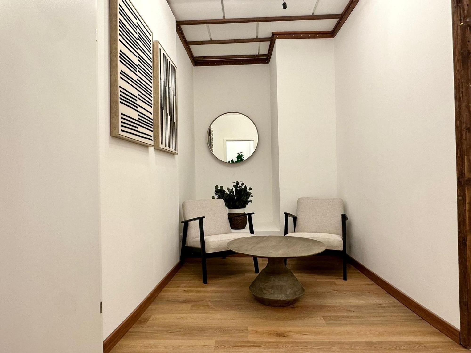 Hidden Garden - Spacious Modern - 1 Min To City Shuttle Vienna