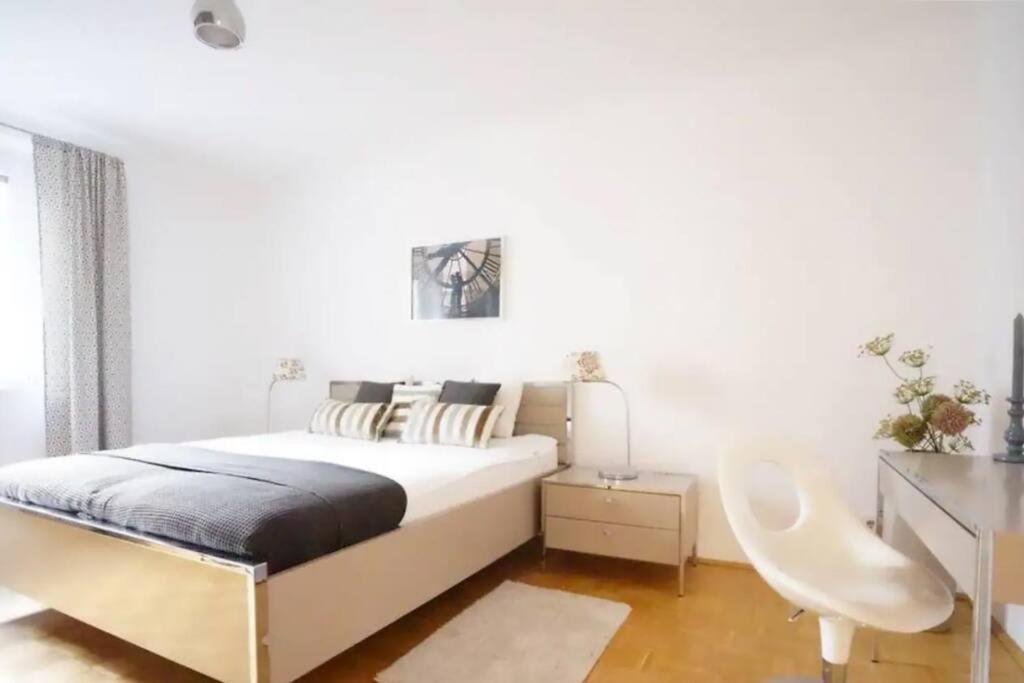Apartment Gorgeous In Center