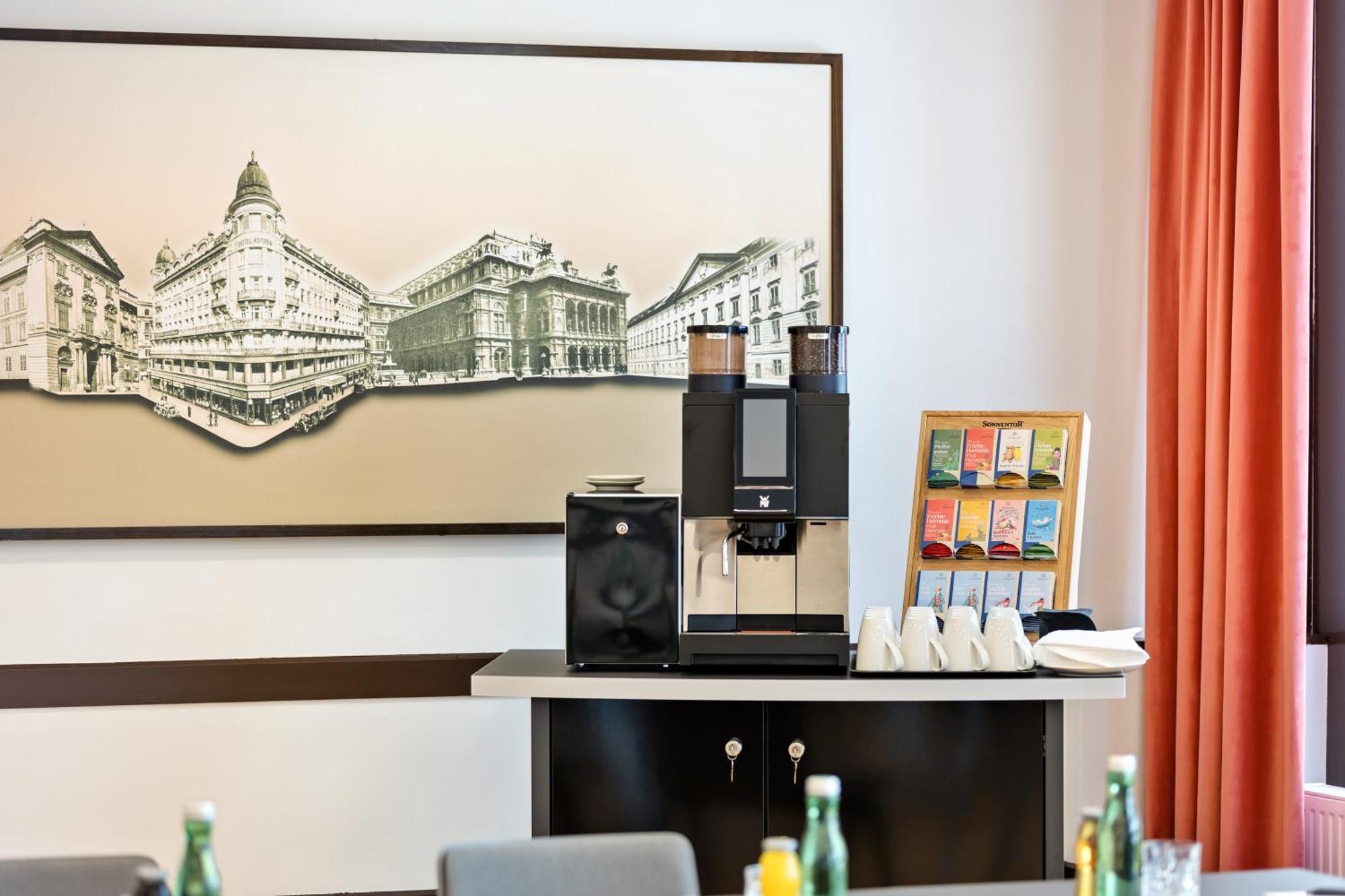 Astoria Hotel