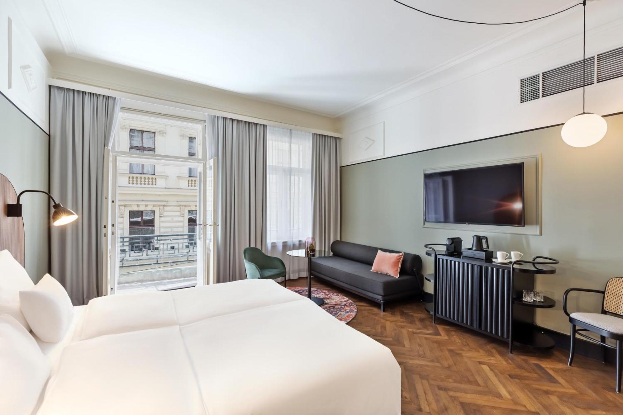 Astoria 4*