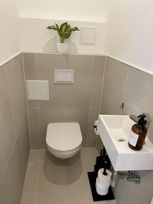 Apartment U4 Spittelau-tr9 Vienna