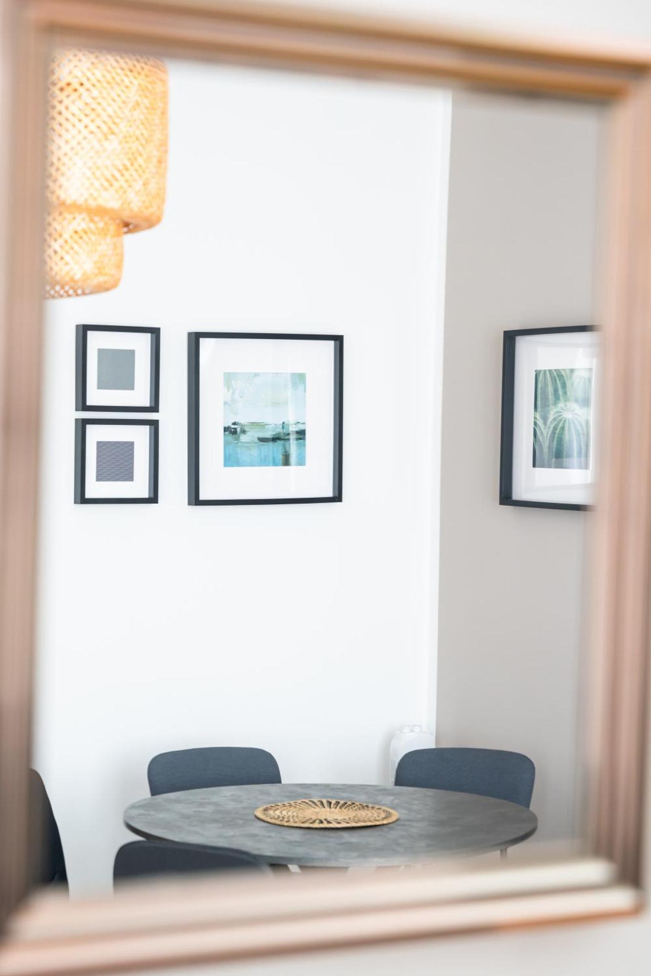 Apartment 1110 *