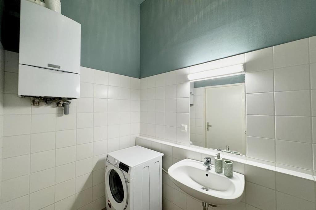 Neue, Gross & Gemuetliche Mit Toller Anbindung Apartamento