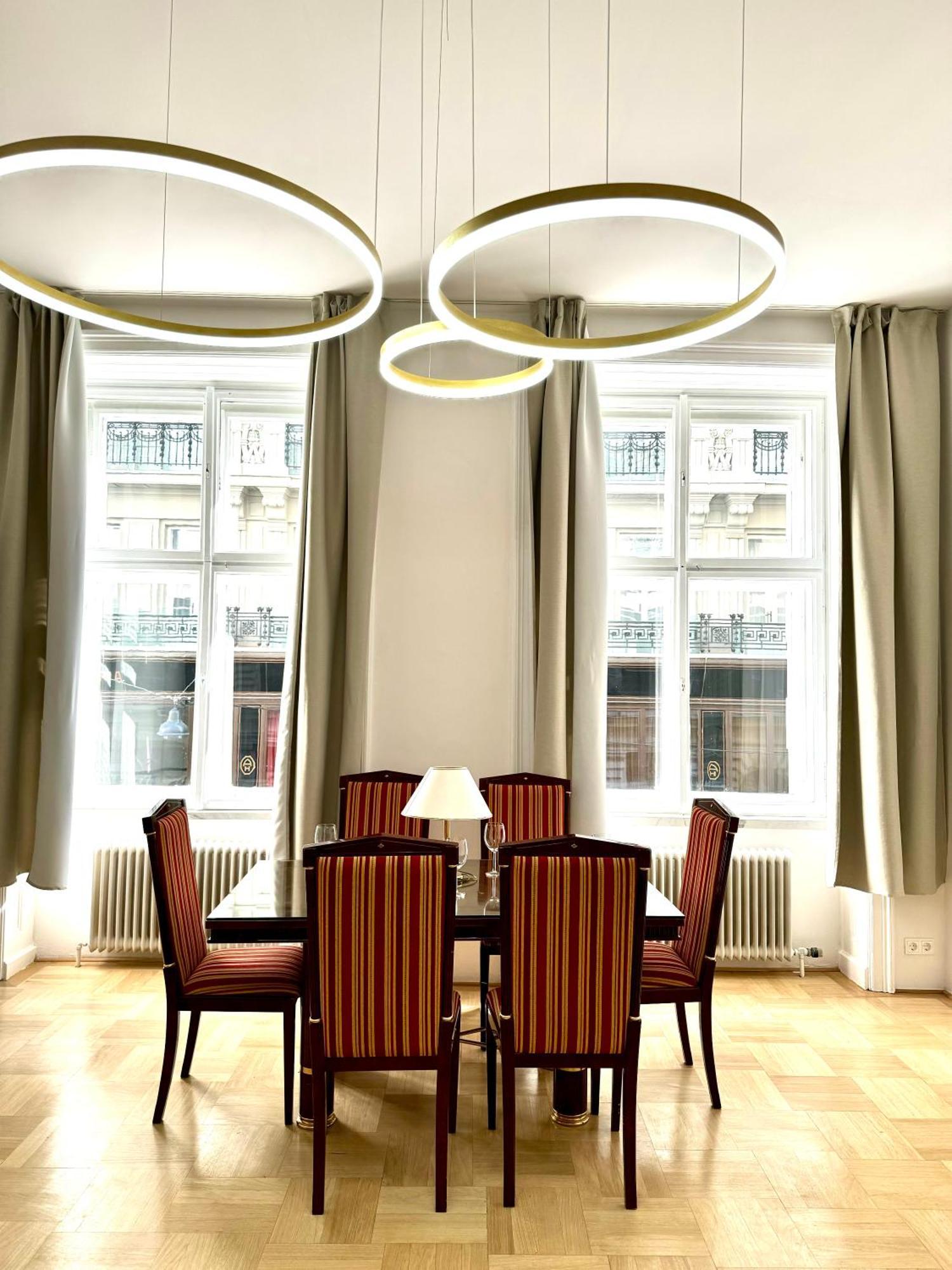 Apartment Opera 145 M2 Vienna