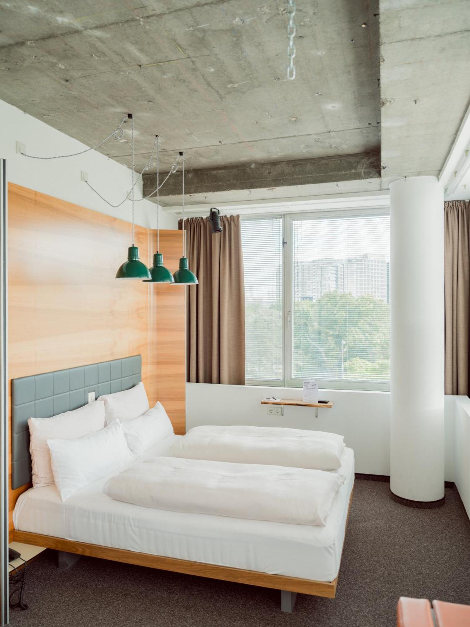 Daniel 4* Wien