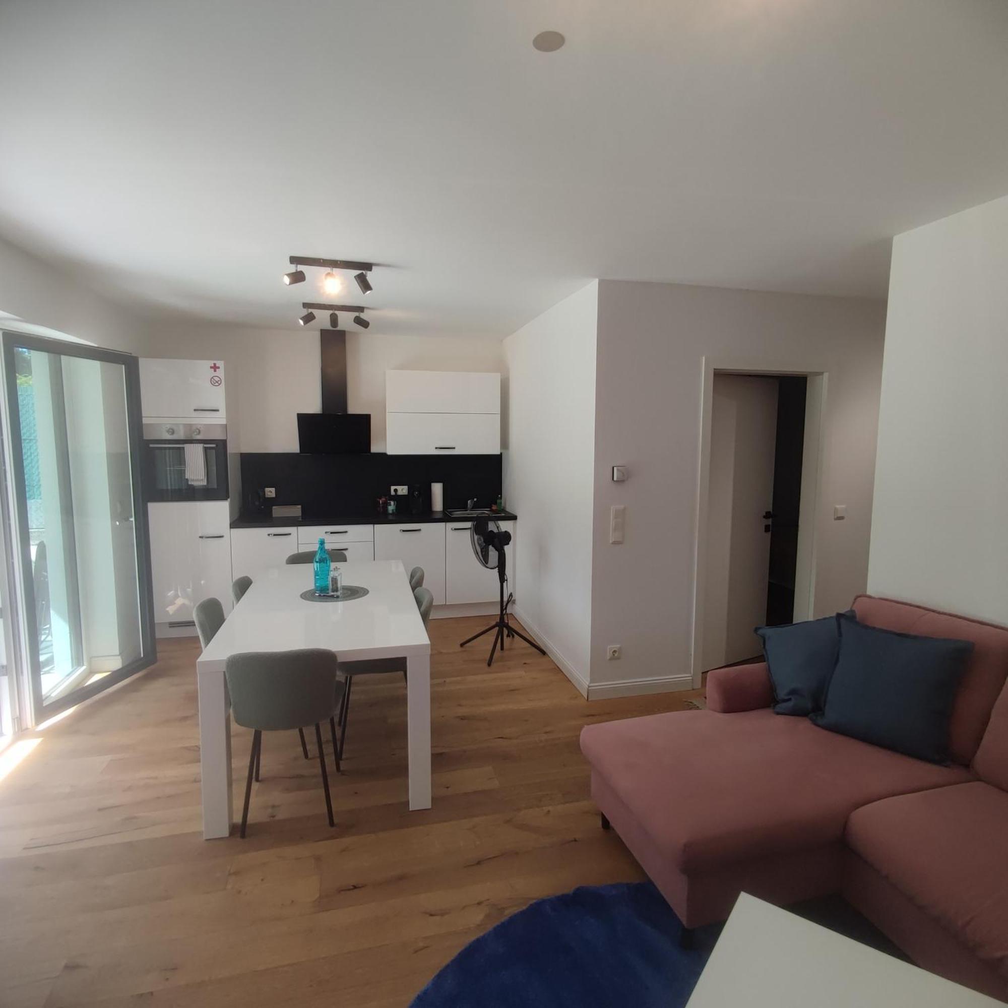 Sahra Apartment