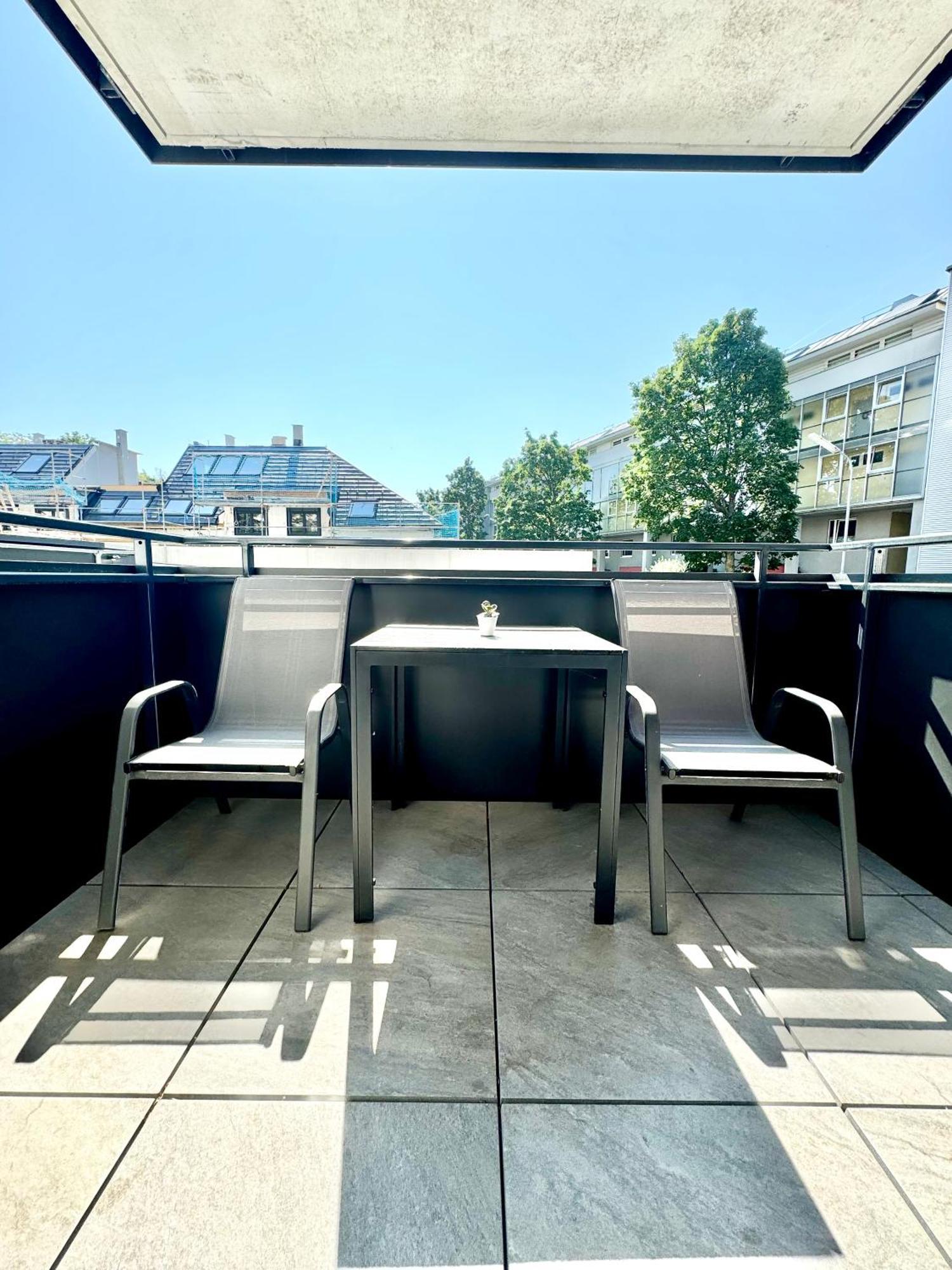 Stylische Mit Balkon * Viena
