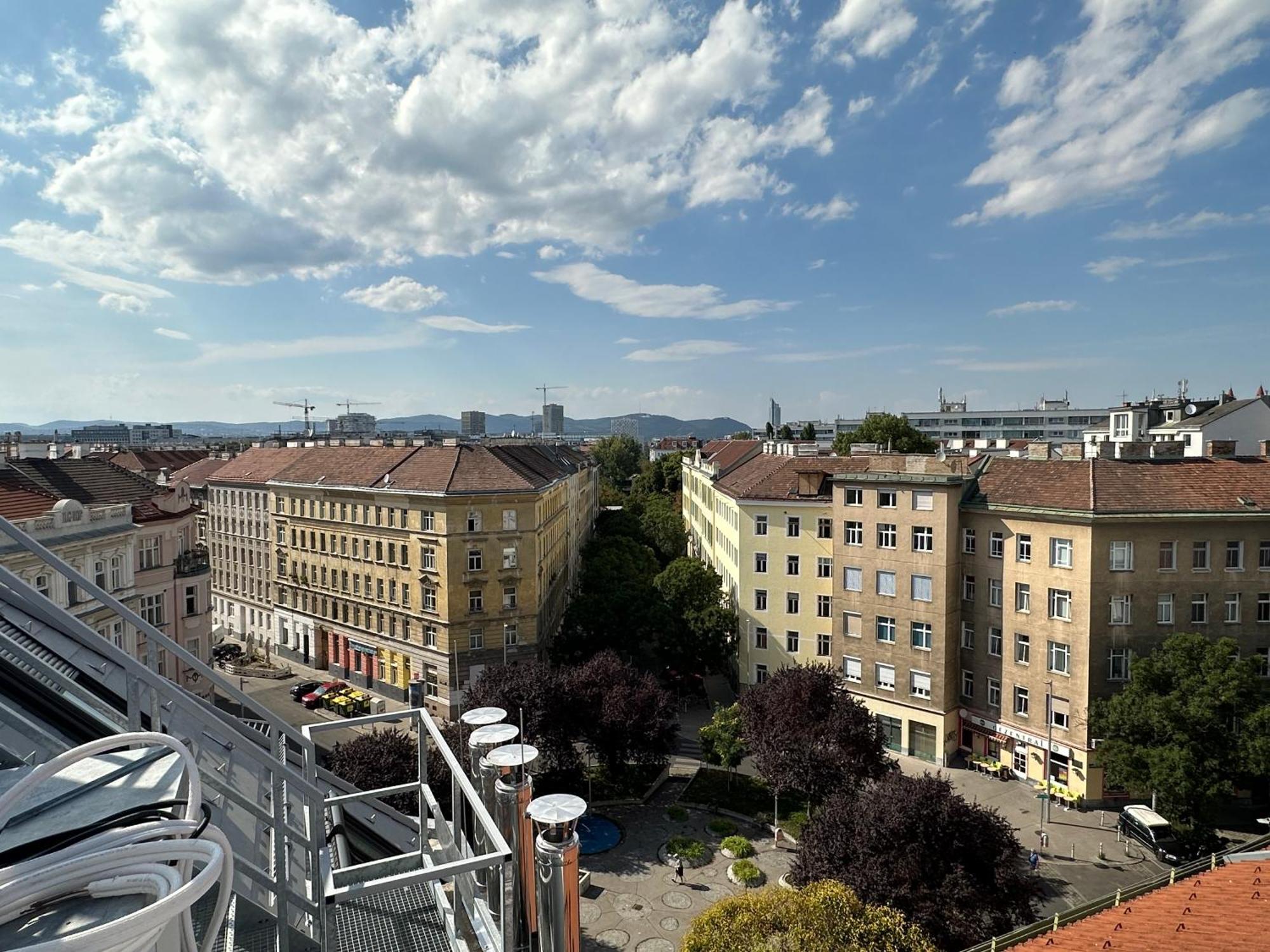 Feelhome-dachterrasse-4 Gaeste-wifi-smarttv Apartment Wien