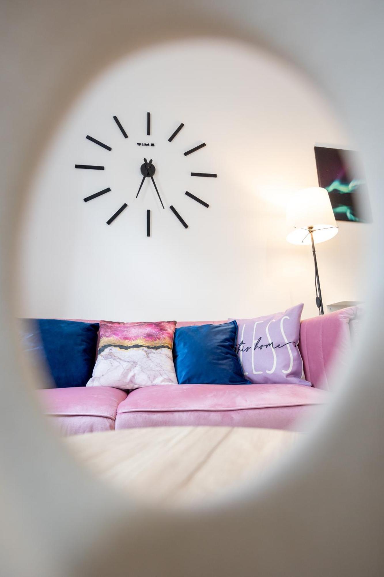 Radiant Premium - Fünfhaus Apartment