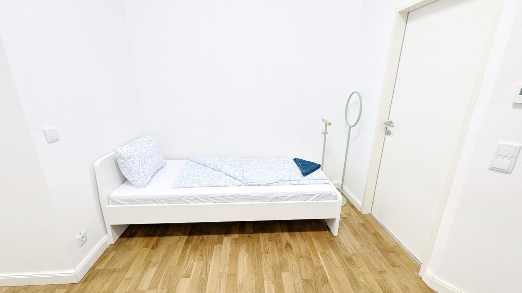 Spacious In A Lively Area *