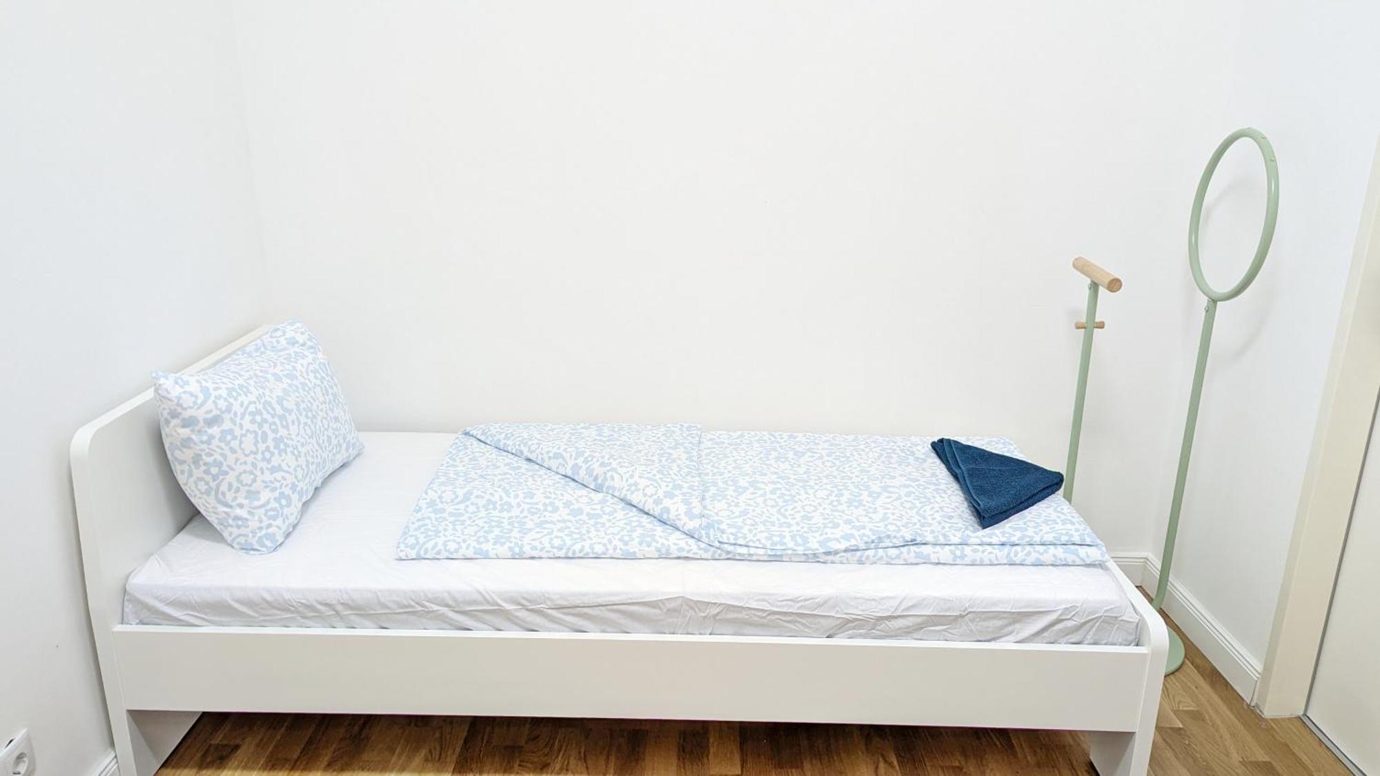 Apartment Spacious In A Lively Area *
