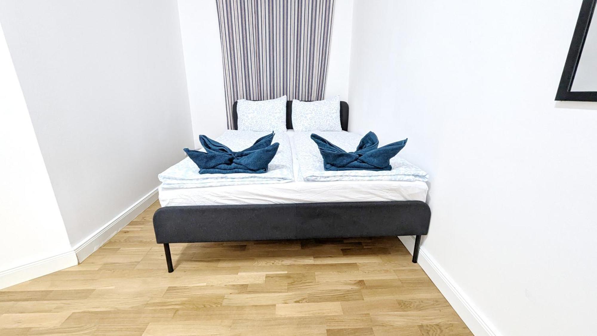 Spacious In A Lively Area Vienna