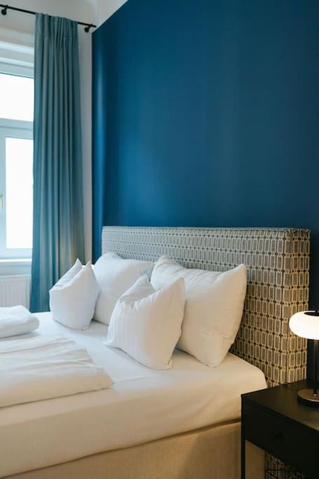 Apartment Classy In Josefstadt Perfect For 4-6 Vienna