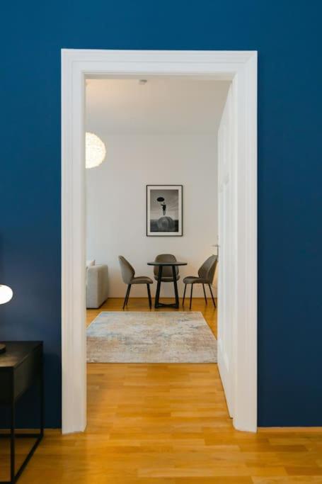 Classy In Josefstadt Perfect For 4-6 *